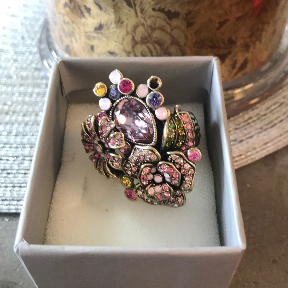 Heidi Daus ring from Alice wonderland collection
